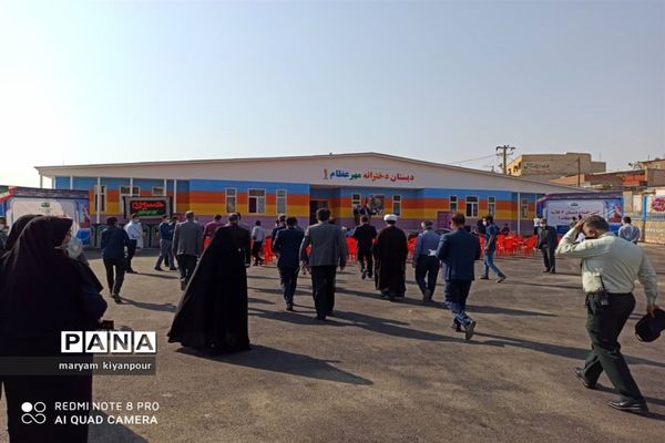 آیین افتتاح دبستان دخترانه مهر عظام در مسجدسلیمان
