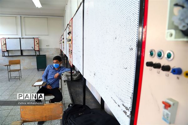 مدارس زیر سایه کرونا-5