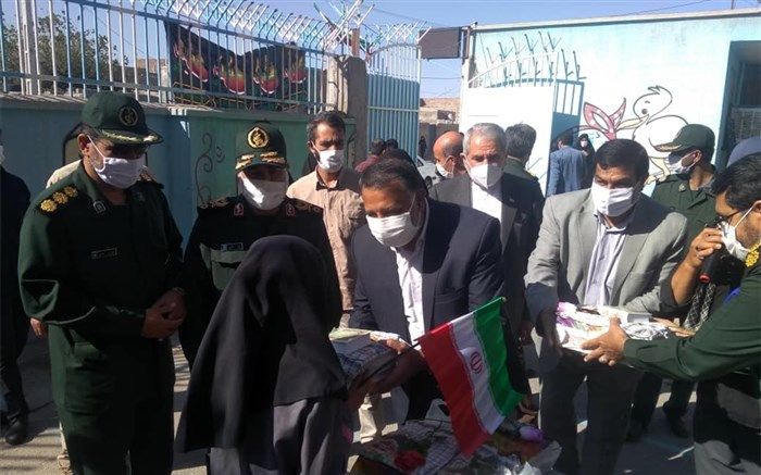 ۳۴ هزار اقلام تحصیلی و بهداشتی به دانش آموزان سیستان و بلوچستان اهدا شد