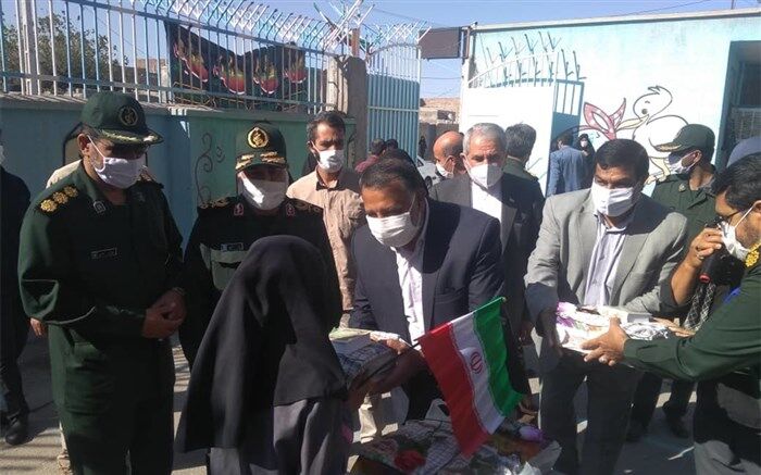 ۳۴ هزار اقلام تحصیلی و بهداشتی به دانش آموزان سیستان و بلوچستان اهدا شد