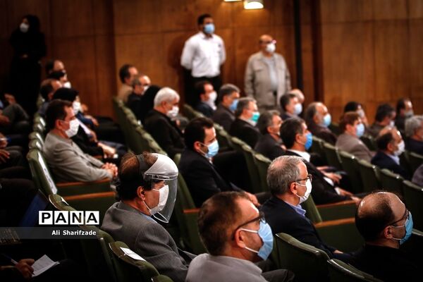 مراسم آغاز سال تحصیلی ۱۴۰۰-۱۳۹۹ دانشگاه‌ها
