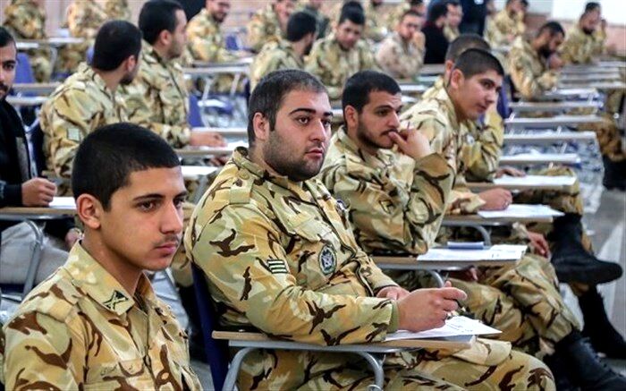 آموزش سربازان بی سواد و کم سواد در مراکز نظامی و انتظامی