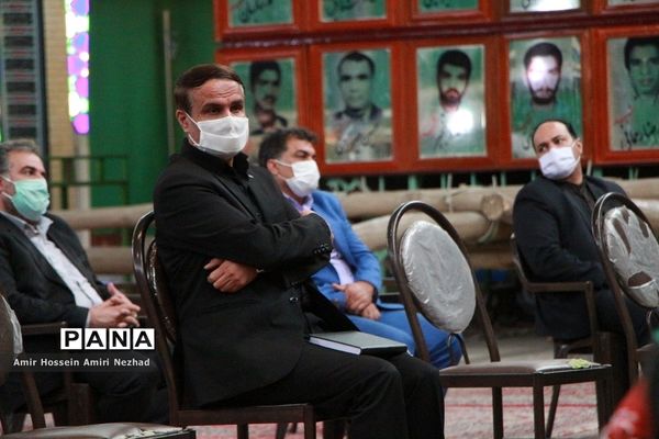 تجلیل از برگزیدگان کشوری و نخبگان قرآنی یزد