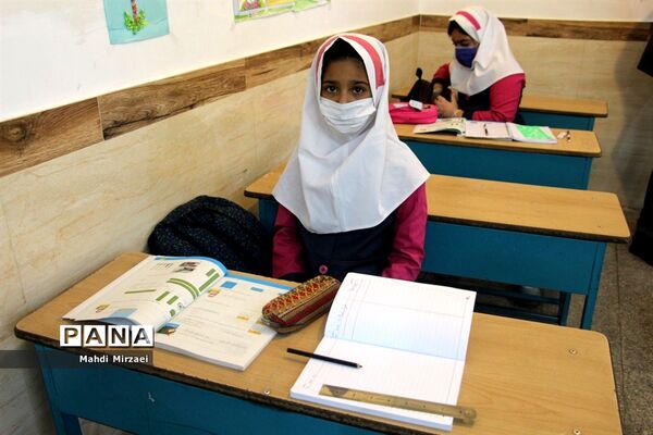 بازدید استاندار همدان از مدارس استان