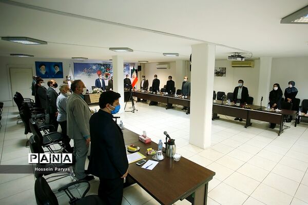 نشست هم‌اندیشی پایگاه بسیج شهید کاظمی با رییس بسیج فرهنگیان کشور