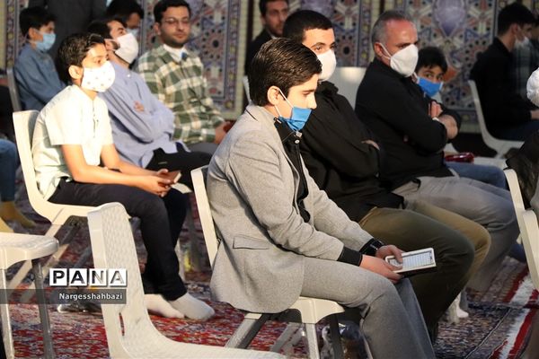 دیدار صمیمی امام جمعه شهرقدس با یاوران قرآن