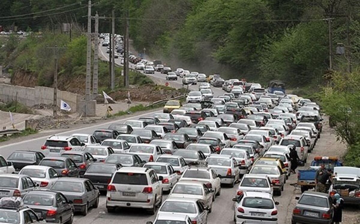 محورهای مواصلاتی کشور باز و تردد در آنها جریان دارد