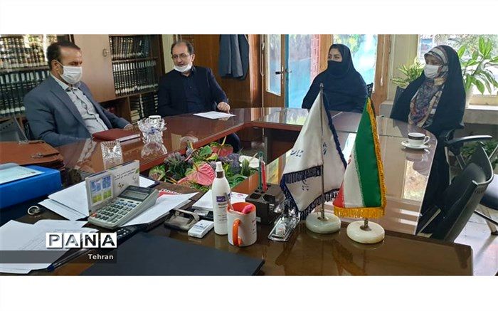 بازدید معاون پرورشی منطقه3 از کانون  پردیس وسازمان دانش آموزی منطقه