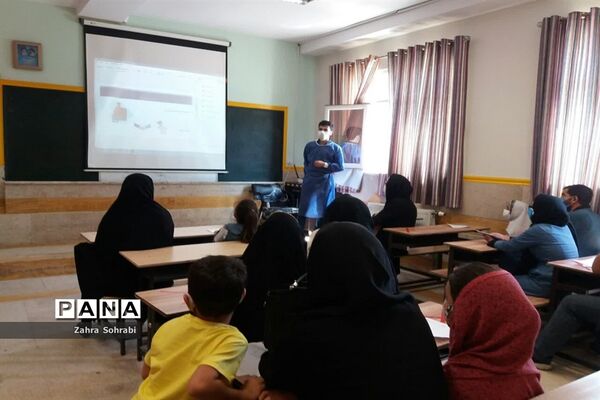 اردوی جهادی ویزیت رایگان خانواده ها و دانش آموزان شهرستان اسلامشهر