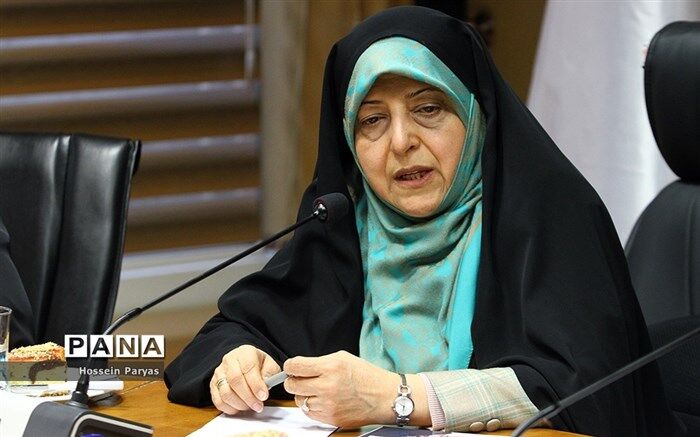 درخواست ابتکار از وزیر کشور درباره درج شدن نام مادر در کارت ملی
