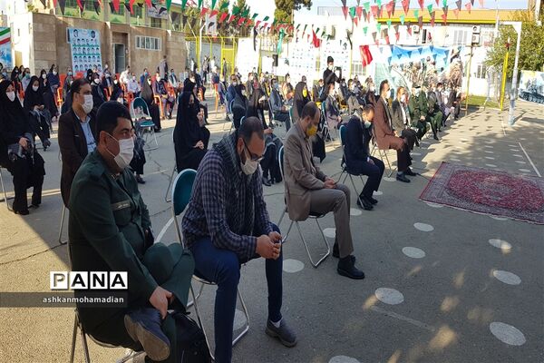 زنگ ایثار به مناسبت هفته دفاع مقدس در آموزشگاه شاهد شهید نعمتی ها