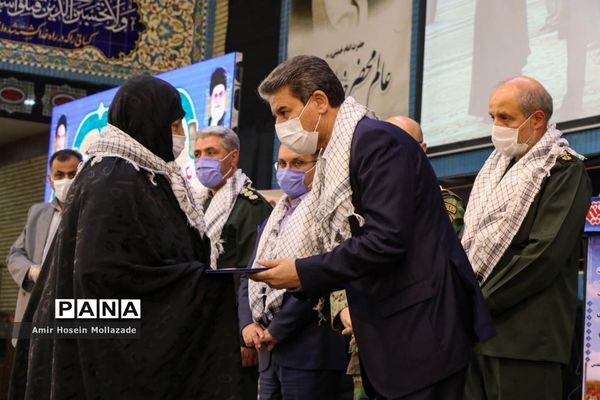 مراسم تجلیل از پیشکسوتان دفاع مقدس در آذربایجان غربی