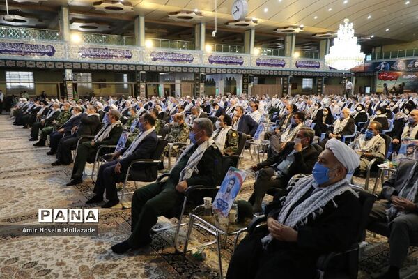 مراسم تجلیل از پیشکسوتان دفاع مقدس در آذربایجان غربی
