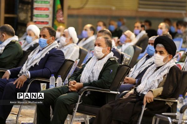 مراسم تجلیل از پیشکسوتان دفاع مقدس در آذربایجان غربی