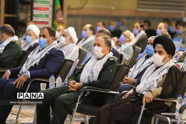مراسم تجلیل از پیشکسوتان دفاع مقدس در آذربایجان غربی