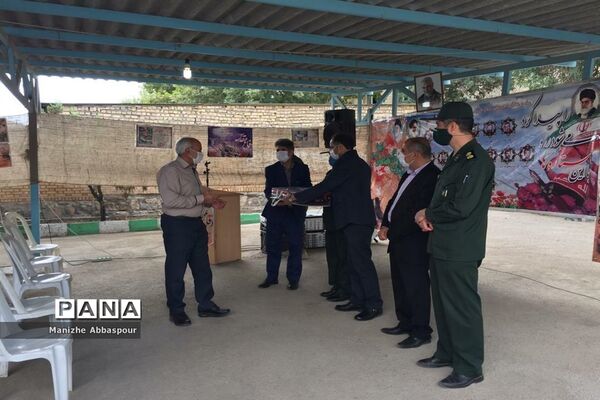 آیین تجلیل وتکریم خانواده معظم شهدافرهنگی در بجنورد