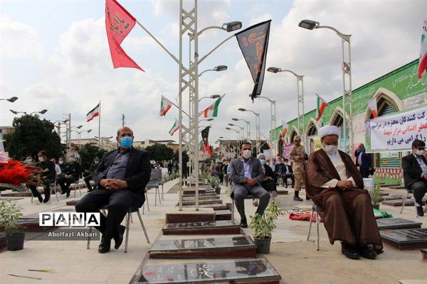 غبارروبی گلزار شهدای شهرستان ساری