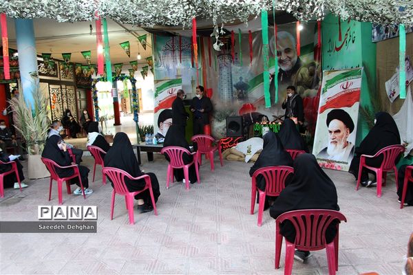 نواختن زنگ دفاع مقدس در مدارس شیراز