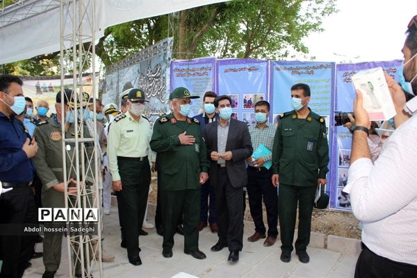 افتتاح نمایشگاه دستاوردهای دفاع مقدس  و مقاومت در بوشهر