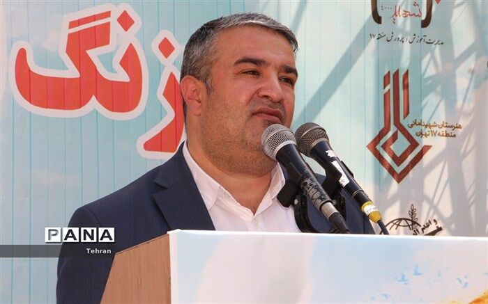 نیکبخت: پیام والای شهیدان با صحت به نسل جوان منتقل شود