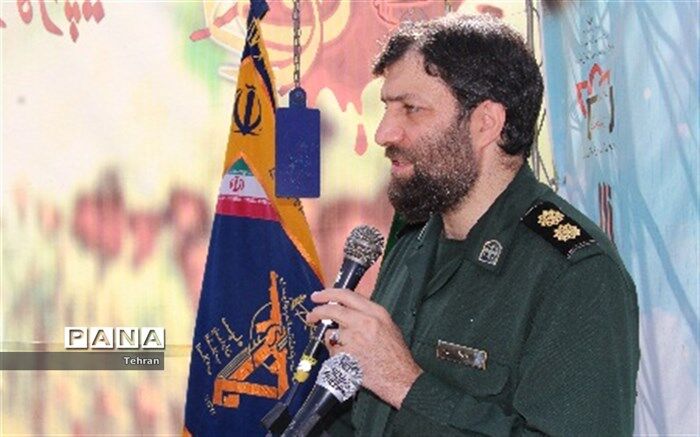 کریمی: جامعه به سمت سیره عملی شهدا حرکت کند
