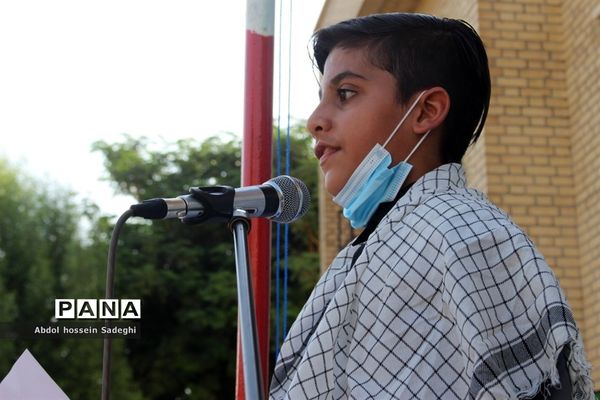 نواختن زنگ ایثار و مقاومت در بوشهر