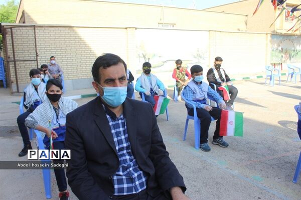 نواختن زنگ ایثار و مقاومت در بوشهر