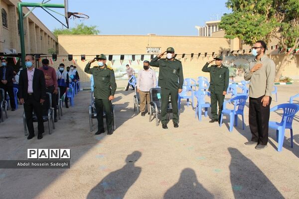 نواختن زنگ ایثار و مقاومت در بوشهر