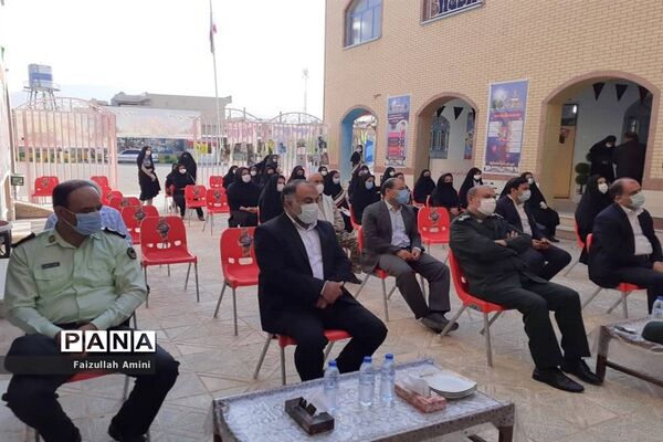 نواختن زنگ ایثار و مقاومت دردشتستان