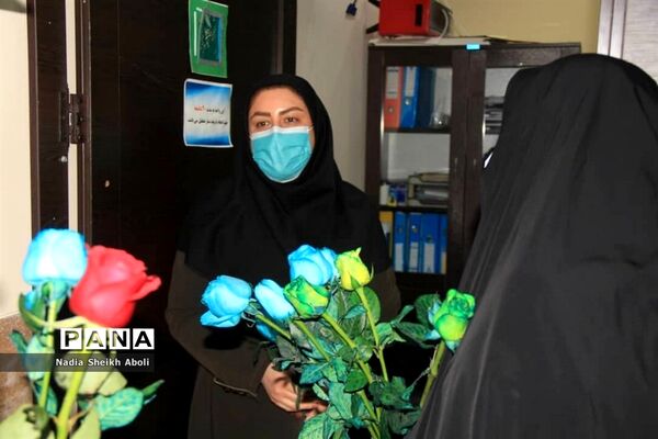 تجلیل مدیریت آموزش و پرورش شهرستان بوشهر از مدافعان سلامت