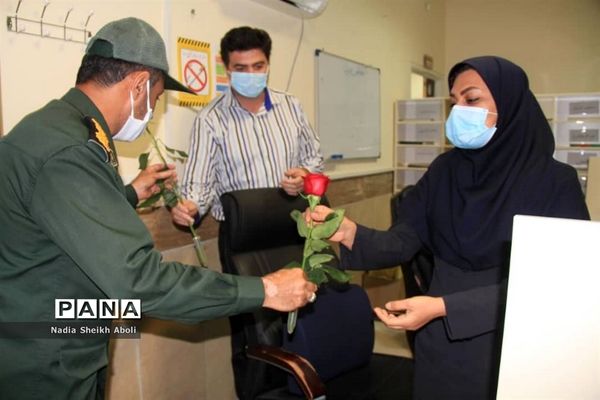 تجلیل مدیریت آموزش و پرورش شهرستان بوشهر از مدافعان سلامت