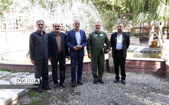 دیدار مدیر آموزش و پرورش منطقه چهار با فرمانده هوانیروز ارتش جمهوری اسلامی ایران