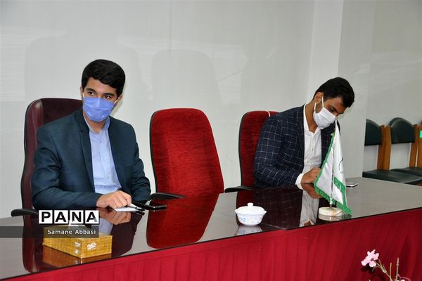 نشست اعضای مجلس و شورای دانش‌آموزی مازندران