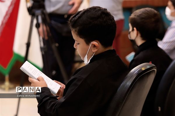 داوری مرحله مقدماتی چهاردهمین آیین تجلیل از نوگلان حسینی