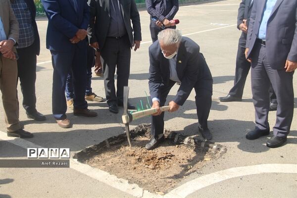 آیین کلنگ زنی و احداث مدرسه 12 کلاسه پسرانه  یوسف صدیق در خاورشهر