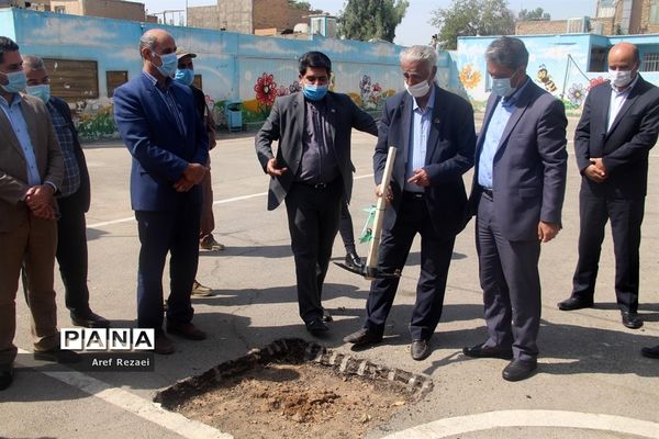 آیین کلنگ زنی و احداث مدرسه 12 کلاسه پسرانه  یوسف صدیق در خاورشهر