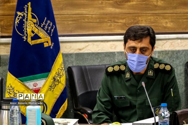نشست صمیمی فرمانده قرارگاه حمزه سیدالشهدا(ع) با اصحاب رسانه