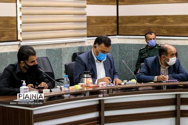 نشست صمیمی فرمانده قرارگاه حمزه سیدالشهدا(ع) با اصحاب رسانه