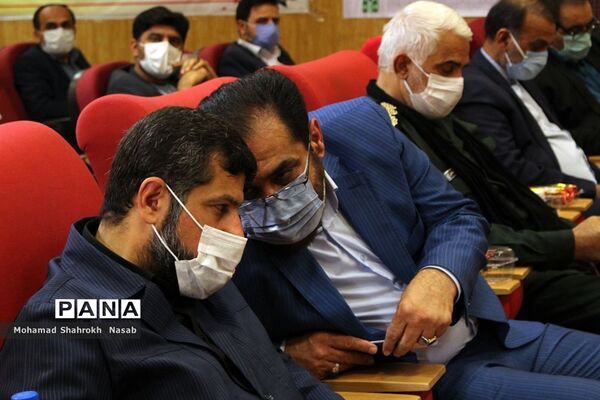 آیین رونمایی از کتاب جهش تولید در اهواز
