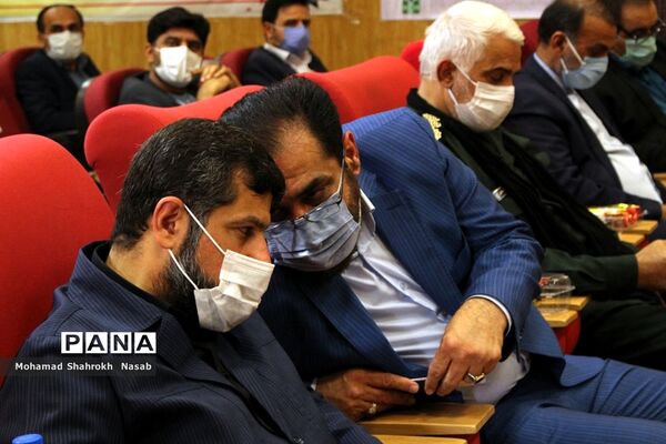 آیین رونمایی از کتاب جهش تولید در اهواز