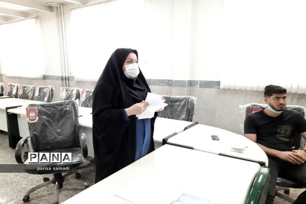 انتخاب رشته کنکور توسط مشاورین مجرب منطقه 13