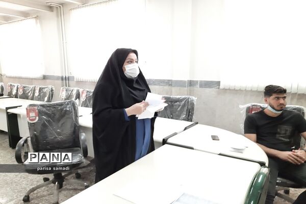 انتخاب رشته کنکور توسط مشاورین مجرب منطقه 13