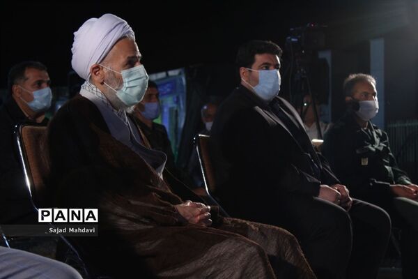 اختتامیه جشنواره شعر دفاع مقدس رازهای ارغوانی