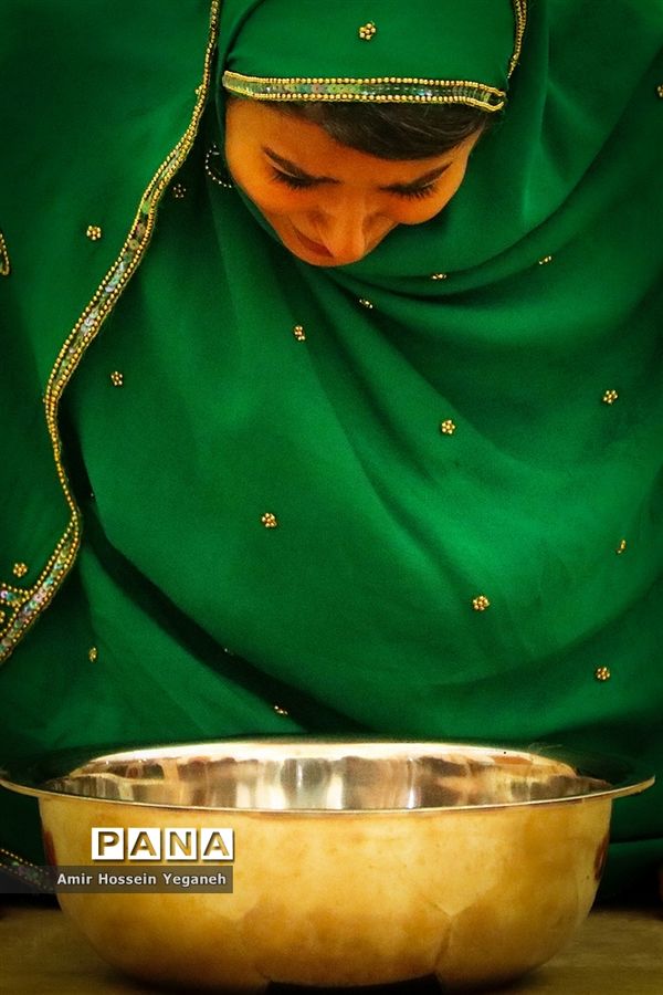 نمایش سرو مجنون در جزیره کیش