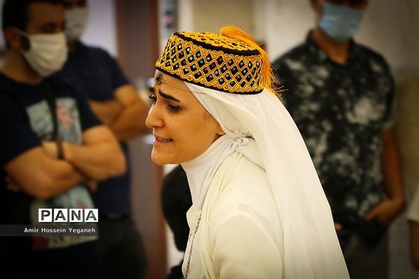 نمایش سرو مجنون در جزیره کیش