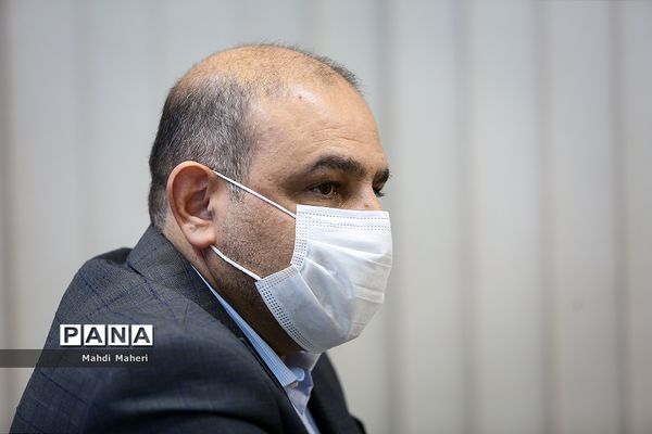 حضور محمد علیخانی رئیس کمیسیون عمران و حمل و نقل شورای اسلامی شهر تهران در خبرگزاری پانا