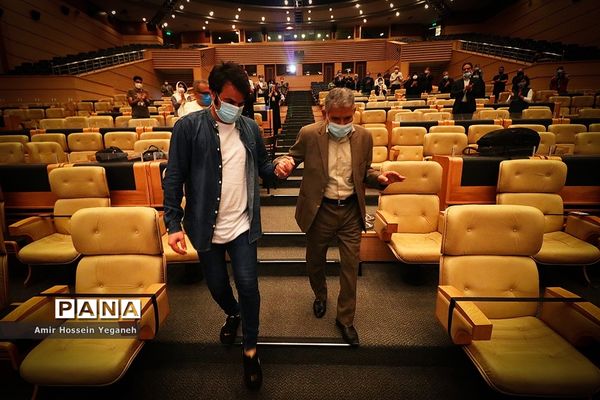 شب فیلم دفاع مقدس در جزیره کیش