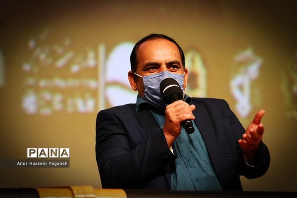 شب فیلم دفاع مقدس در جزیره کیش