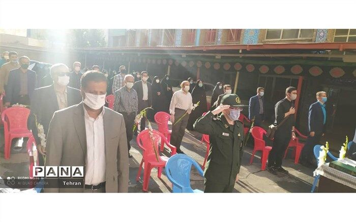 برگزاری صبحگاه ایثار و مقاومت در منطقه ۱۱