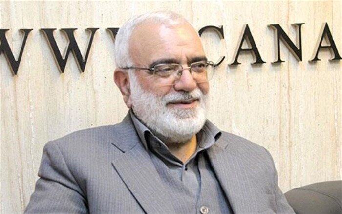 تلاش کمیته امداد امام برای تامین 250 هزار تبلت برای دانش آموز نیازمند